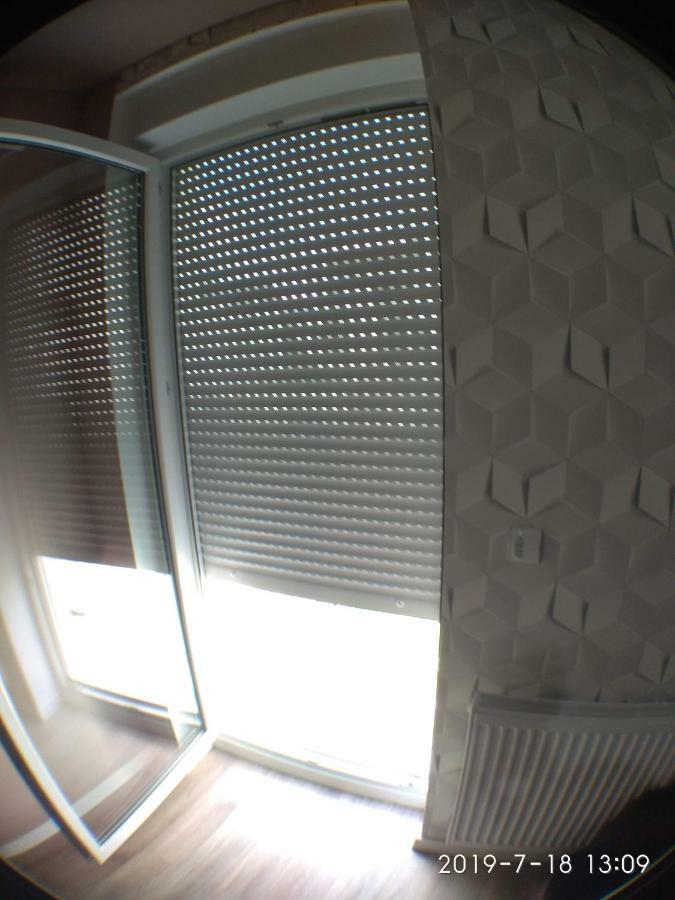 1120 Smialego 41 - Tanie Pokoje W Apartamencie - Samodzielne Zameldowanie - Self Check In Poznan Exterior foto
